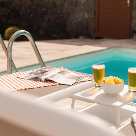 Domus Vulcani Adassa Вилла